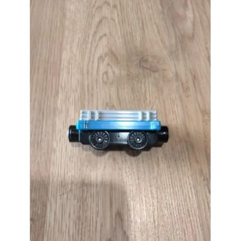 Thomas And Friends Cargo Car J37A‎ 2013